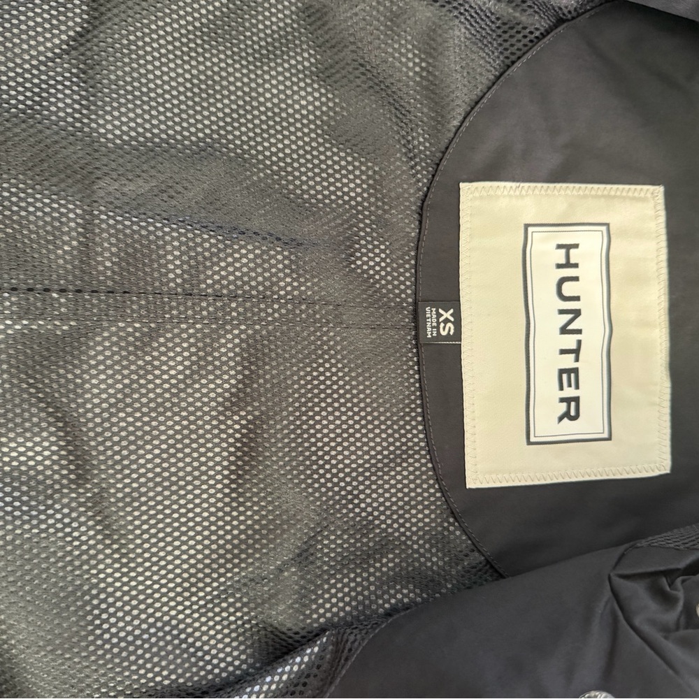 Hunter Black Water-Resistant Jacket - Picture 7 of 7